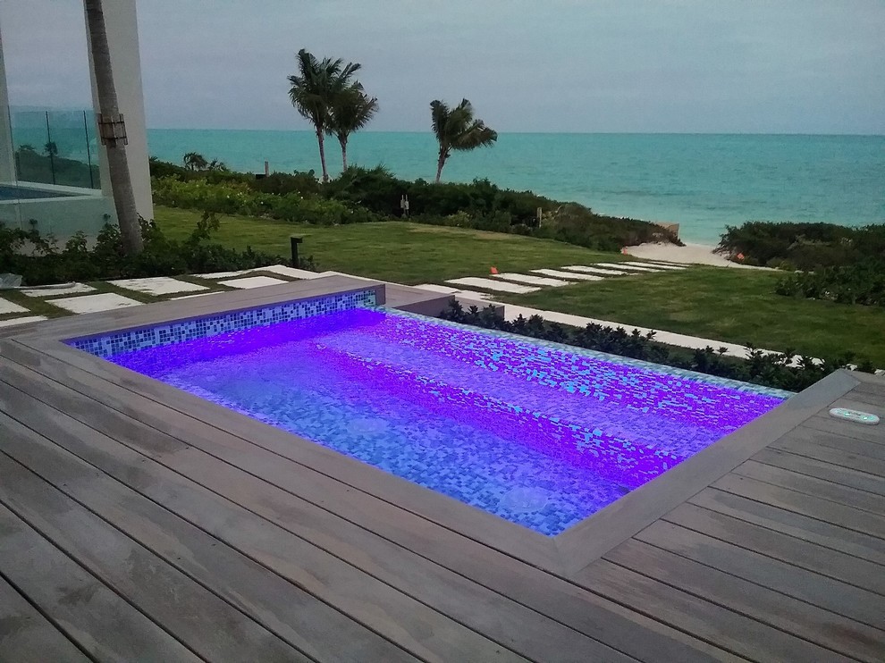 Custom Fiberglass Hot Tub done in Turks & Caicos Contemporary Pool
