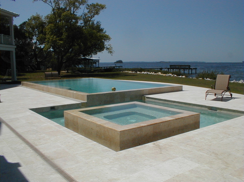 Inspiration for a contemporary swimming pool in Tampa.