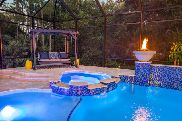 Custom Pool with Fire Bowls and Fountain in Palm Beach Gardens - Modern -  Pool - Miami - by Van Kirk & Sons Pools and Spas | Houzz AU