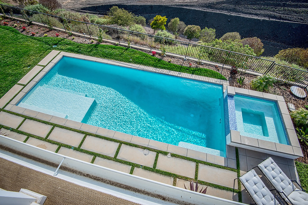 Design ideas for a coastal swimming pool in Los Angeles.