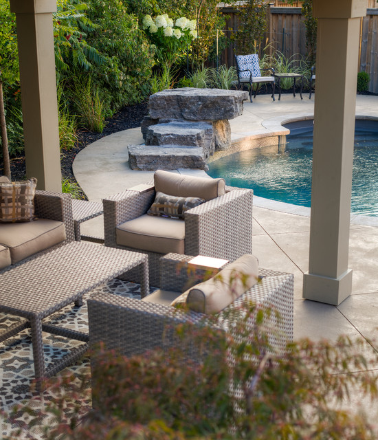 Custom Vinyl Pool, Spa & Shade Structure Oakville Clásico renovado