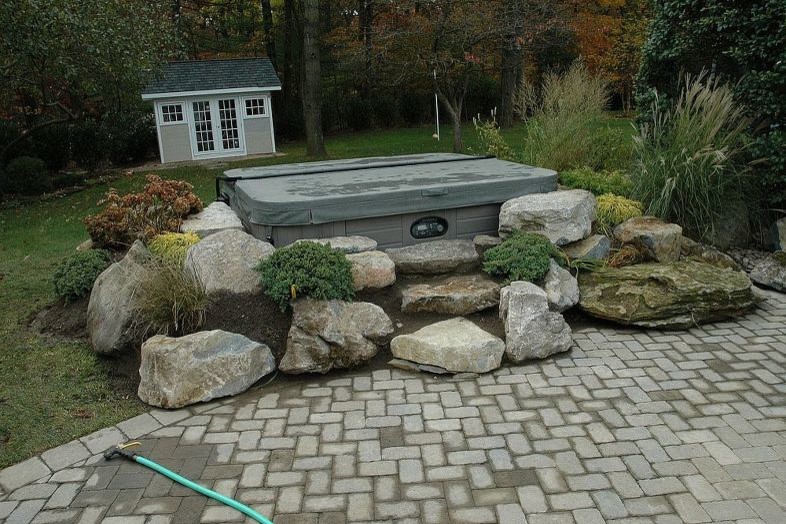 Customizing Hot Tub Installations (Massapequa/NY) Pools & Hot Tubs
