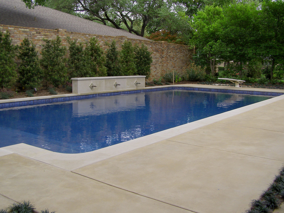 Classic swimming pool in Dallas.