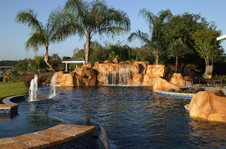 Desert Gold Travertine Pavers - Kolonialstil - Pools - Tampa - von