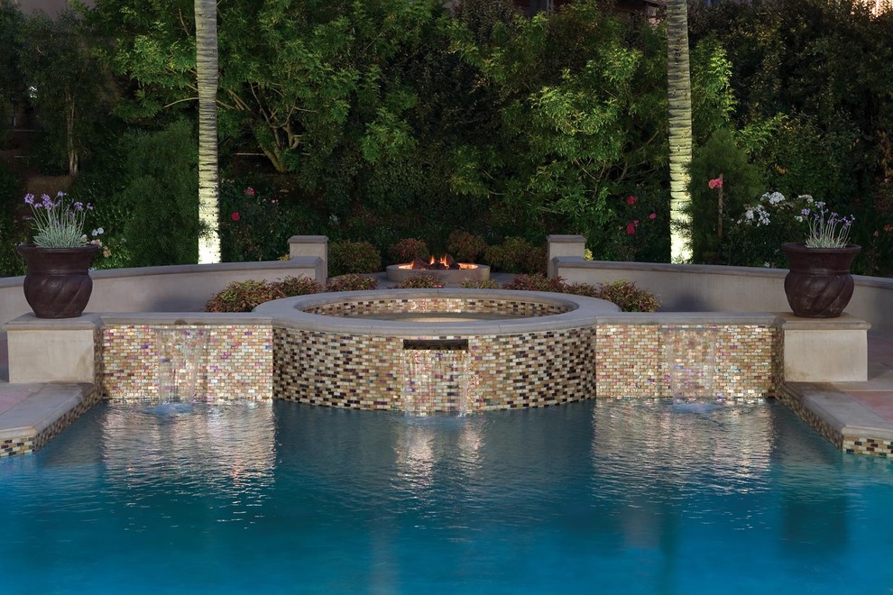 Example of a minimalist pool design in San Diego
