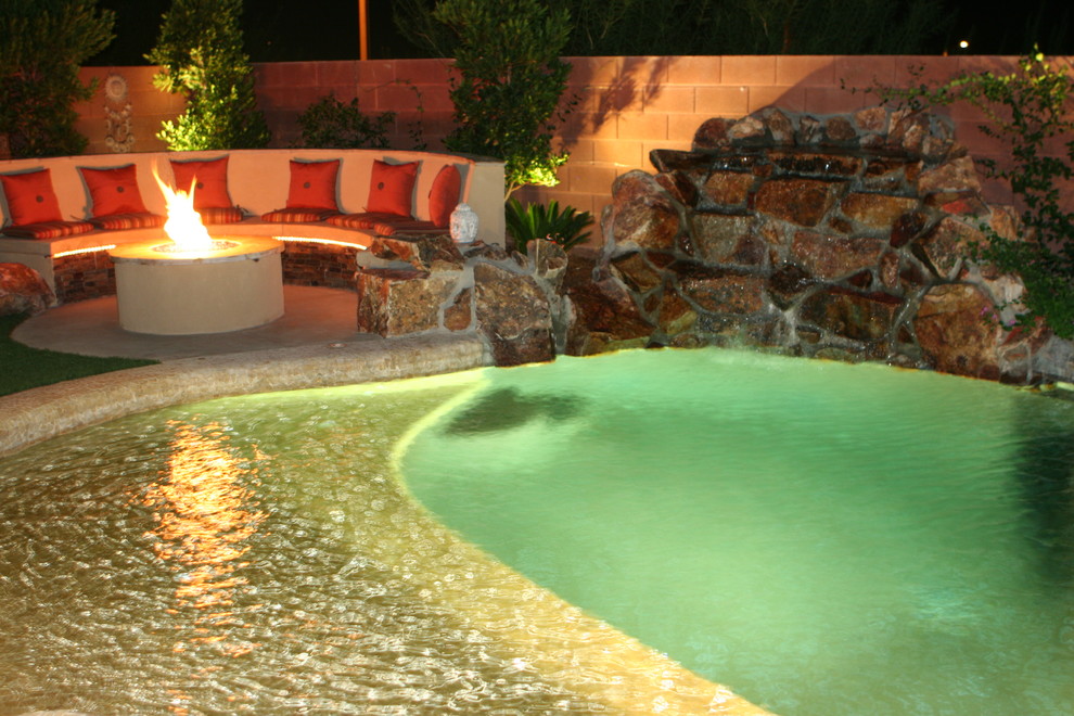 Eclectic swimming pool in Las Vegas.