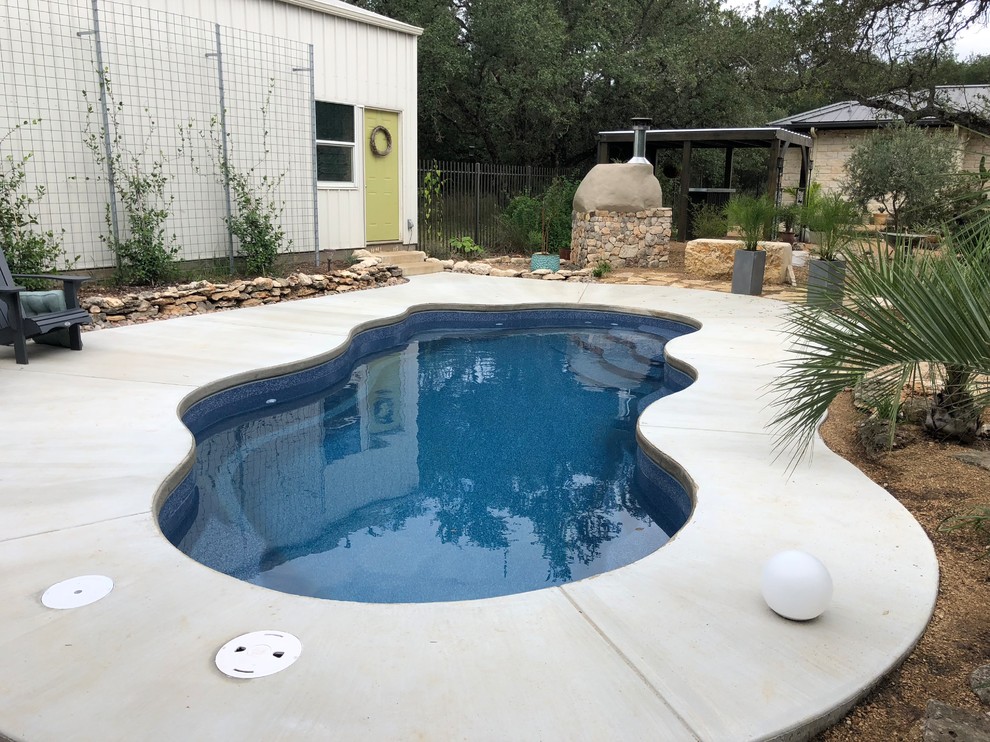 Fiberglass Pool Projects and Ideas Modern Pool Austin by