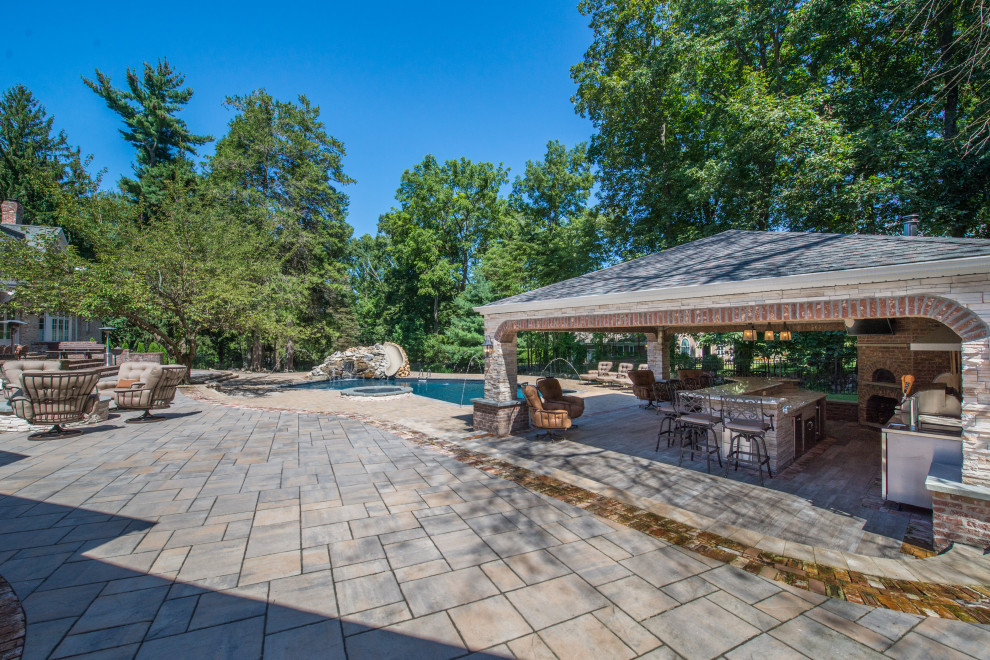 Franklin Lakes, Bergen County, New Jersey Traditional Pool New