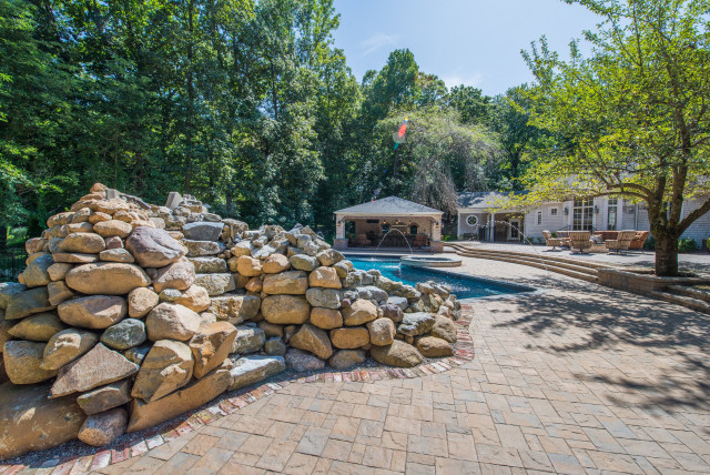 Franklin Lakes, Bergen County, New Jersey - Traditional - Swimming Pool &  Hot Tub - New York - by The Pool Boss | Houzz IE