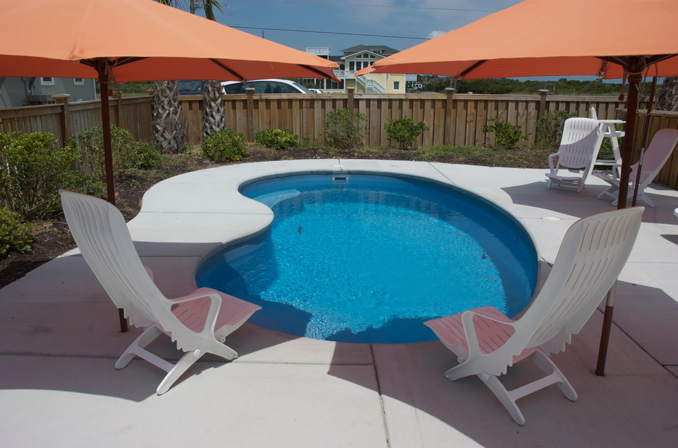 Freeform Pools Small Patio Pool in Fiberglass Tropical Pool