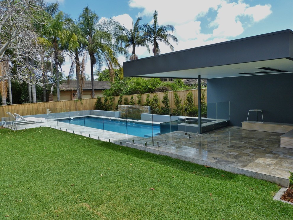 Inspiration for a contemporary pool remodel in Sydney