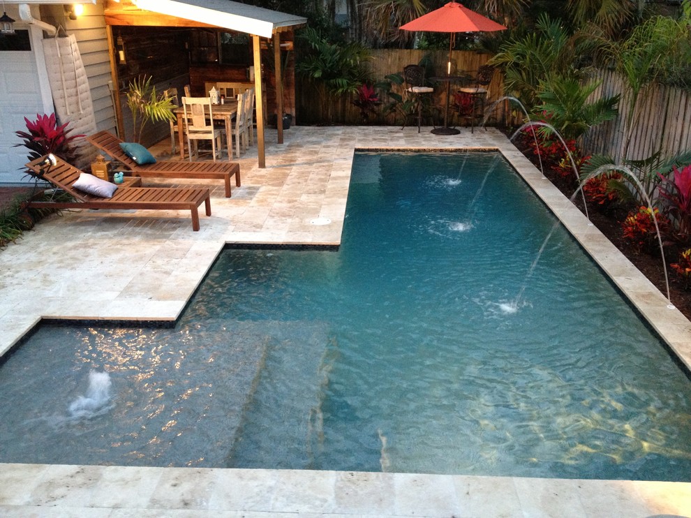 Example of a transitional pool design in Orlando