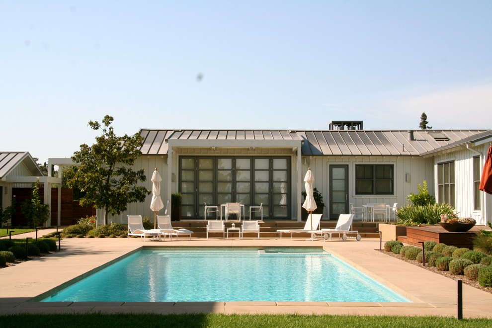 Inspiration for a cottage rectangular pool remodel in San Francisco