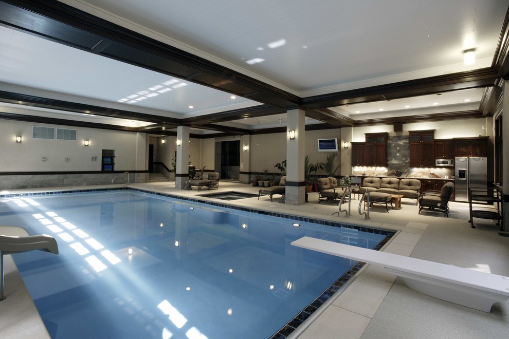 Modelo de piscinas y jacuzzis contemporáneos de tamaño medio rectangulares y interiores
