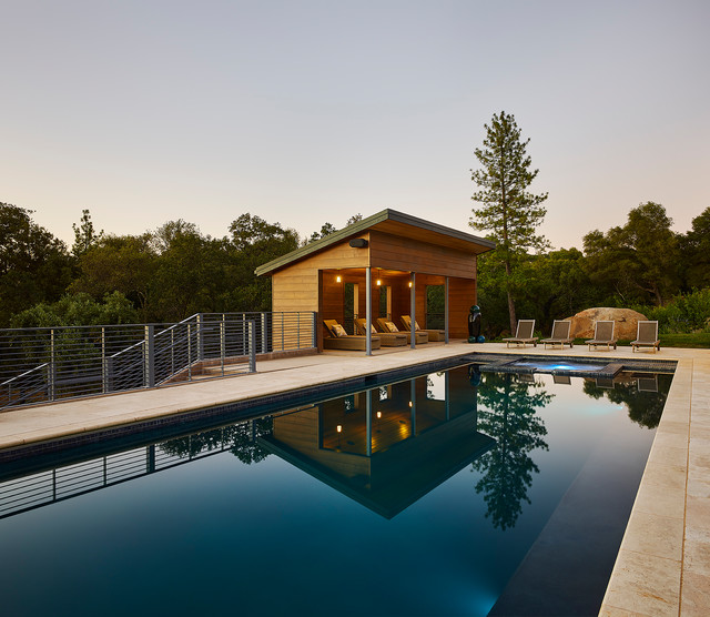 Gold Country Residence Contemporary Swimming Pool & Hot Tub San