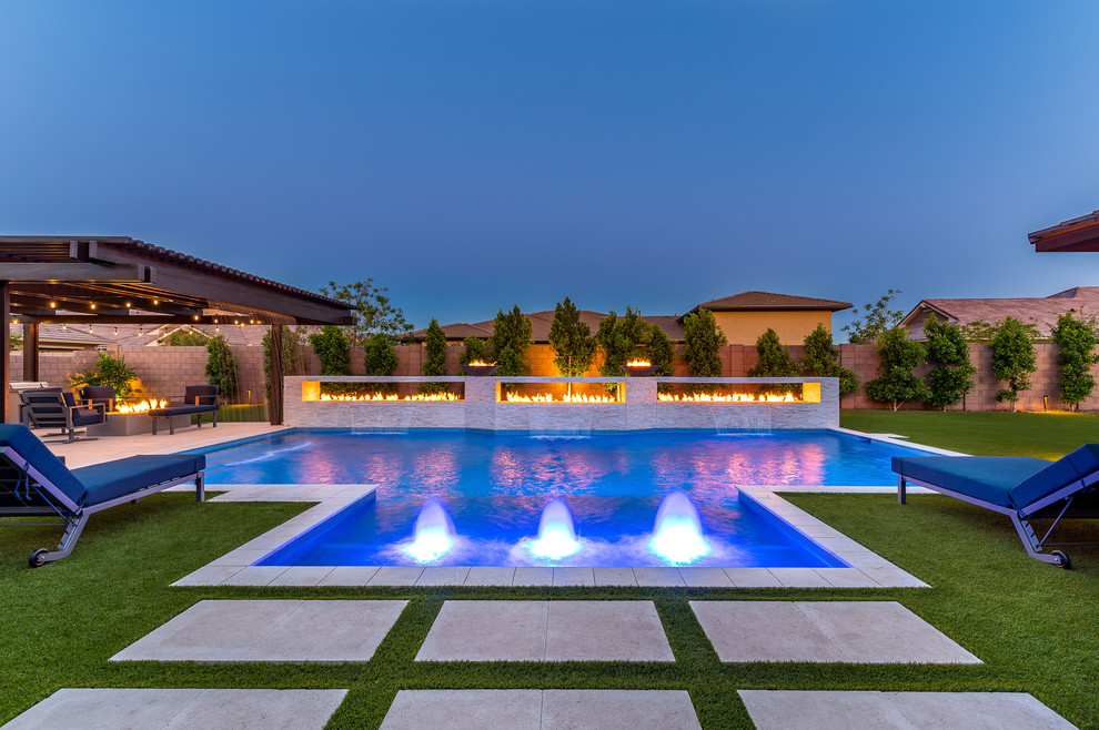 Great Wall of Fire Modern Pool Phoenix by Presidential Pools