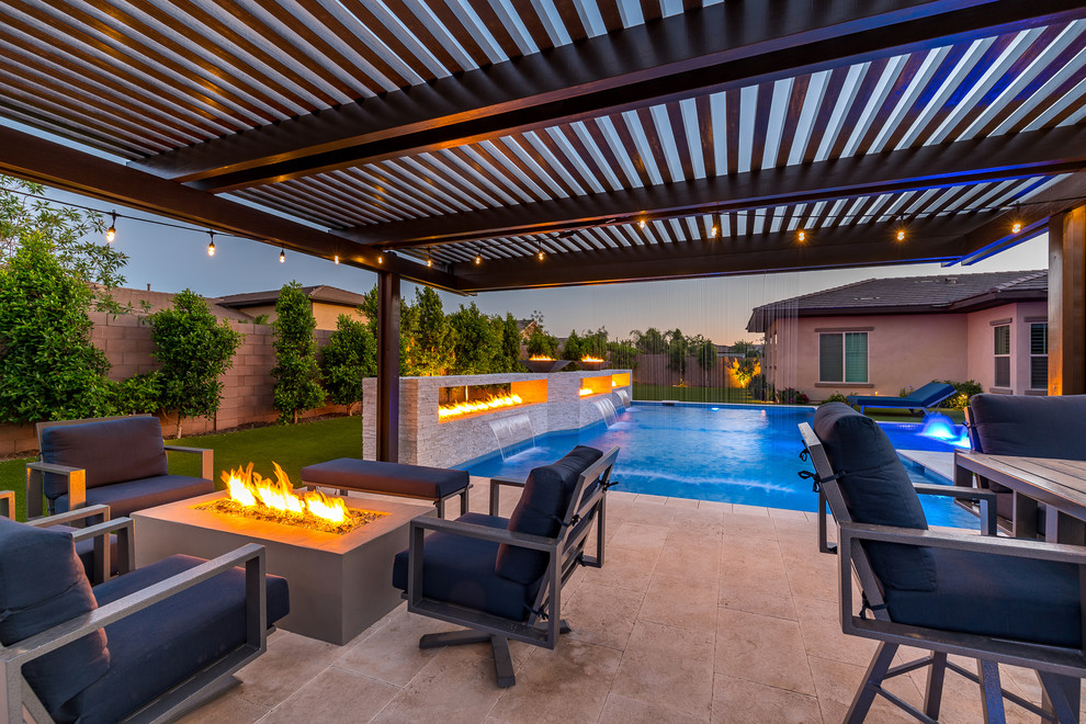 Great Wall of Fire - Modern - Pool - Phoenix - by Presidential Pools, Spas & Patio | Houzz