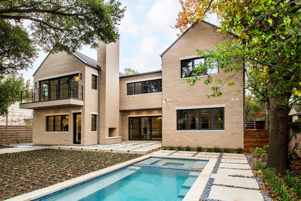 Greenway Parks II Contemporary Pool Dallas by Hayes Signature