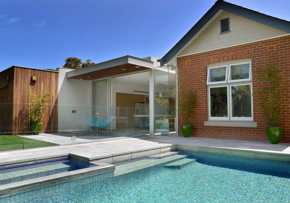 Trendy concrete pool photo in Melbourne