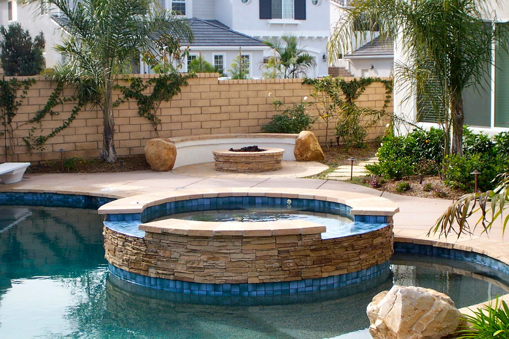 Pool - eclectic pool idea in San Diego