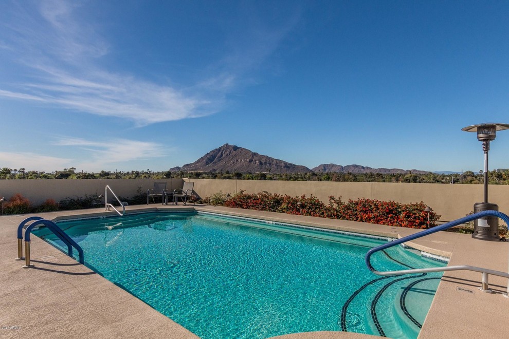 Highrise Residence - Pool - Phoenix - by Platinum Realty Network | Houzz