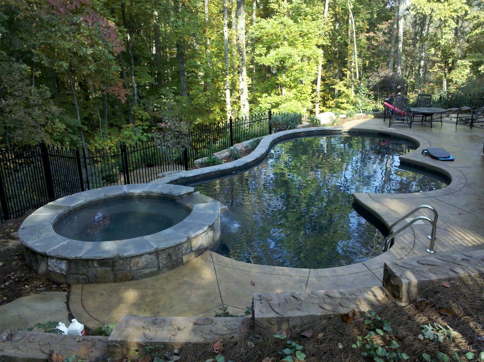 Hot Tubs / Water Features Contemporary Pool Dallas by Pools by
