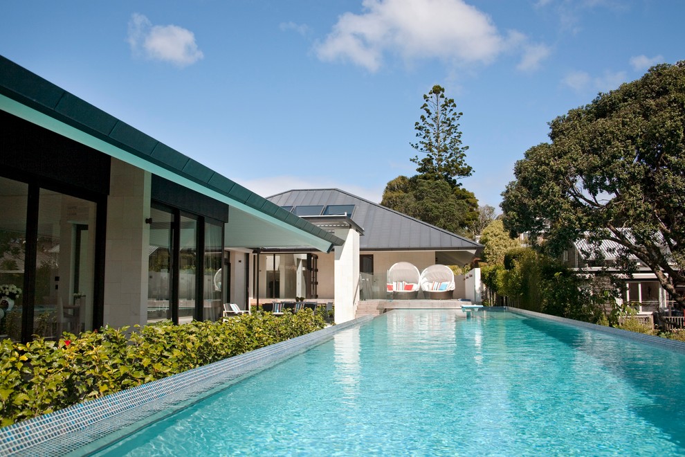 Contemporary swimming pool in Auckland.