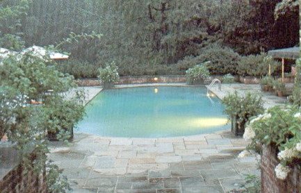 Example of a classic pool design in San Diego