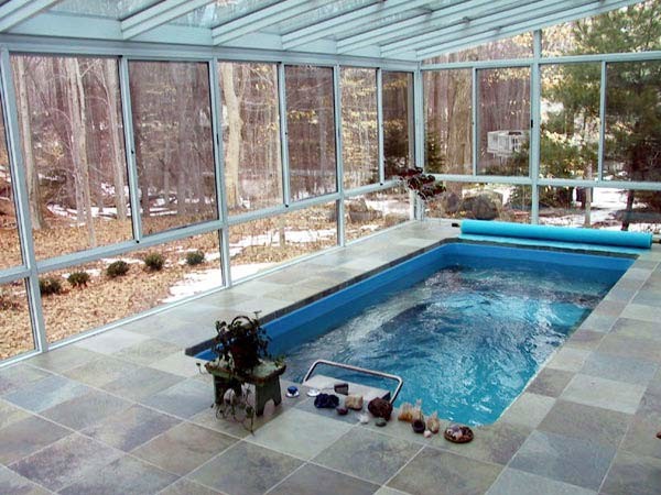 Design ideas for a swimming pool in Toronto.