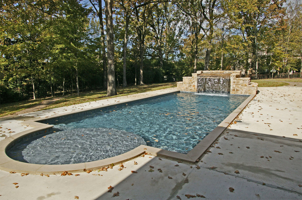 Immagine di una piscina tradizionale