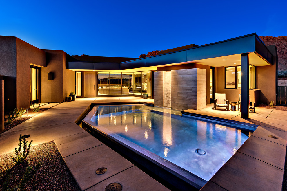 Design ideas for a contemporary swimming pool in Salt Lake City.