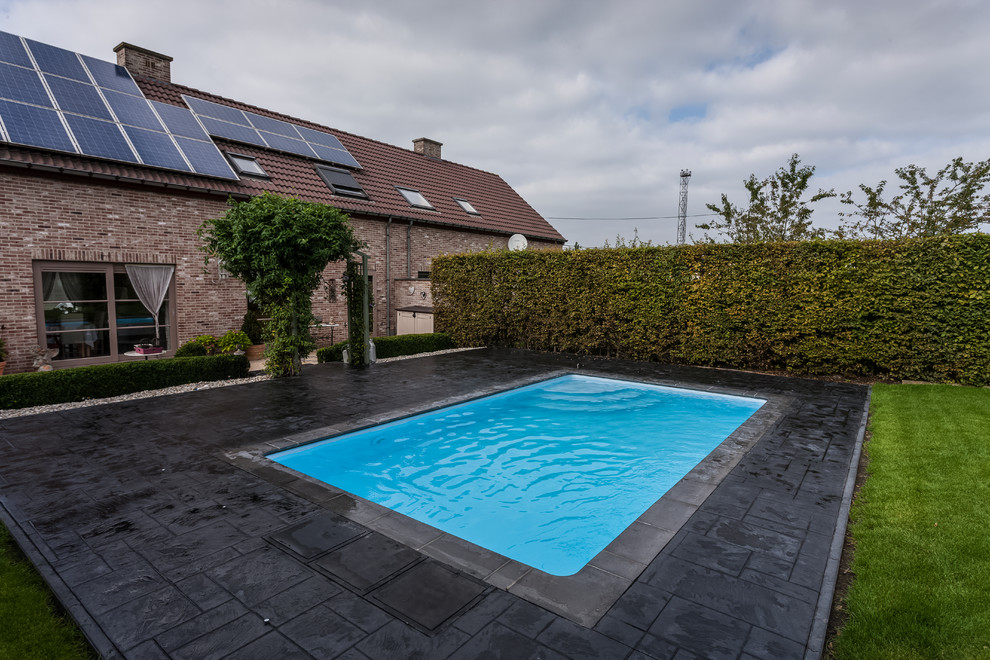 Klein aber OHo Contemporary Pool Cologne by GIFFEL GMBH