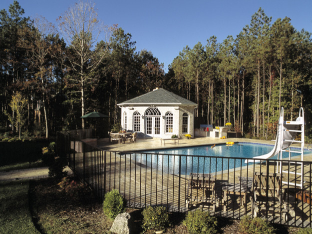 Example of a classic pool design in Richmond