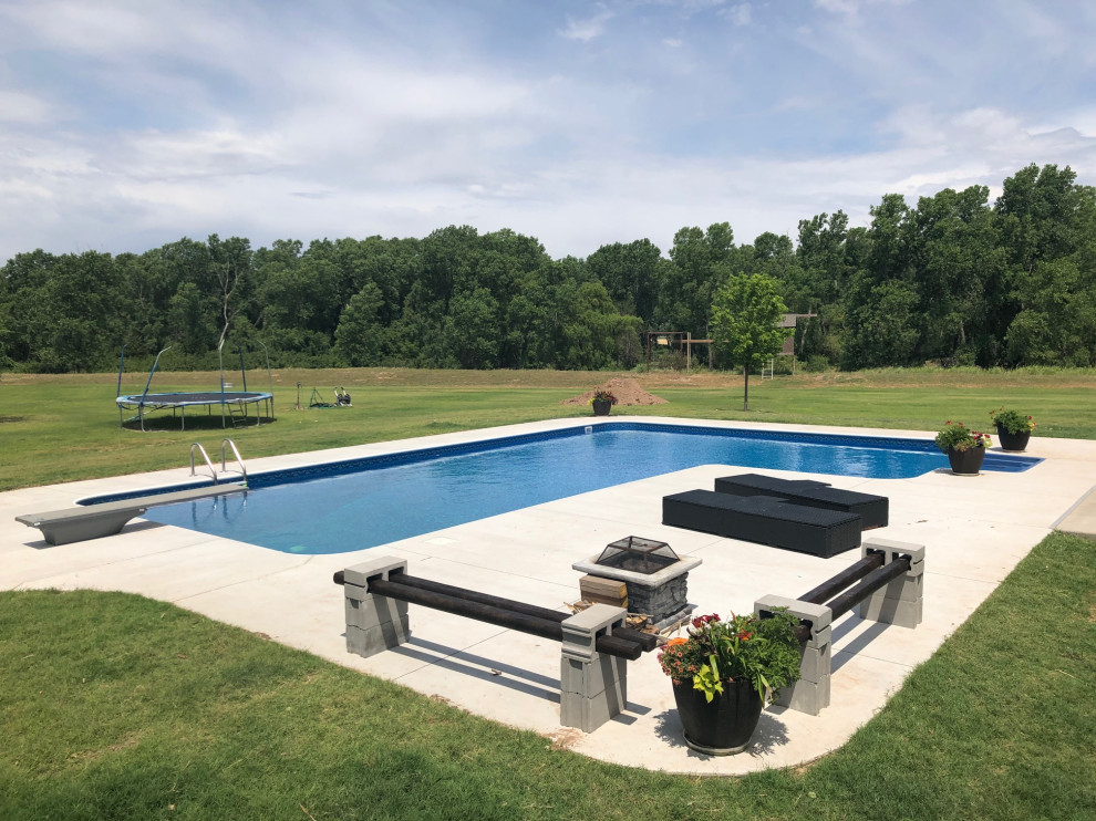Large L Shaped Elite Polymer Vinyl Liner Pool with Blue Granite Steps