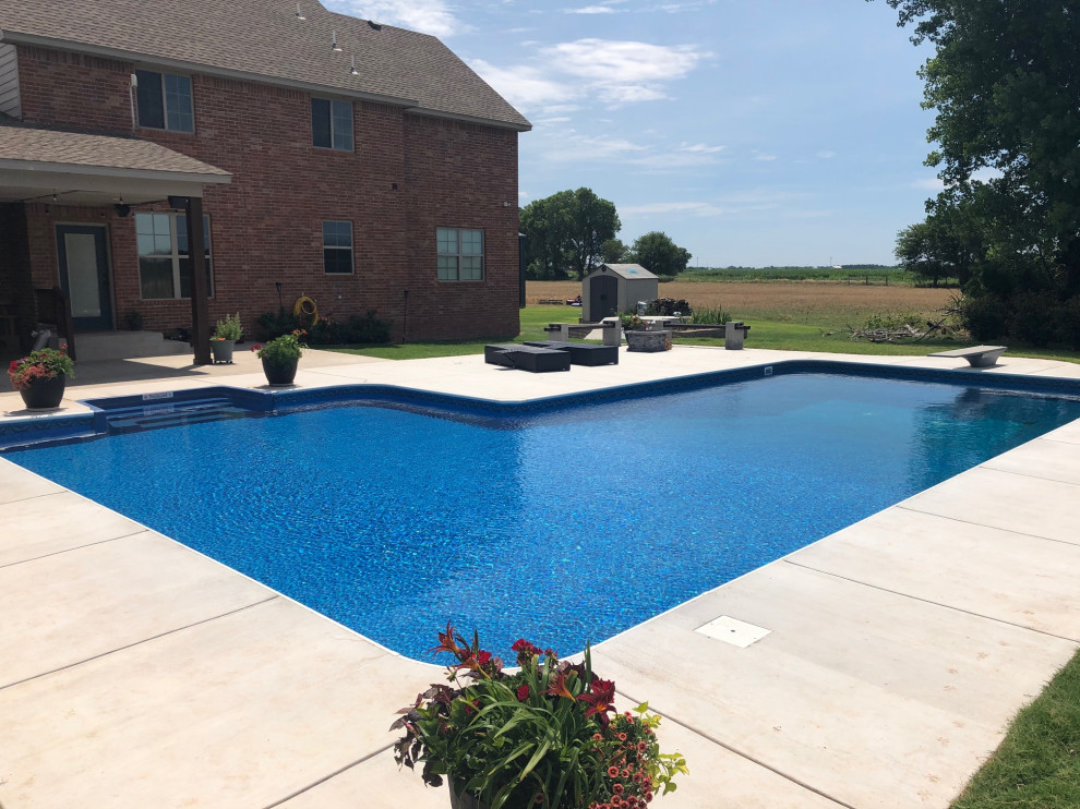 Large L Shaped Elite Polymer Vinyl Liner Pool with Blue Granite Steps