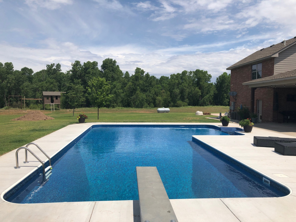 Large L Shaped Elite Polymer Vinyl Liner Pool with Blue Granite Steps