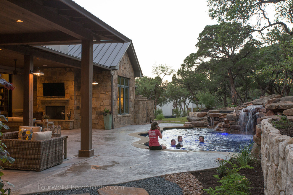 Laurel Haven Homes Award Winning Luxury Home on Lake Travis Rustic