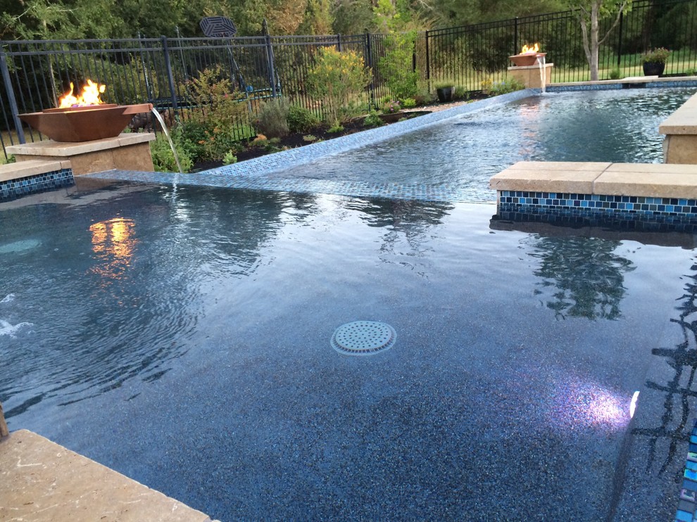 Inspiration for a contemporary swimming pool in Austin.