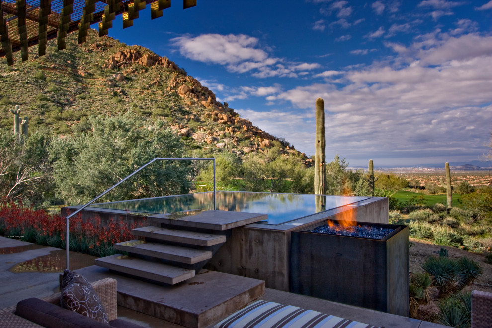 Example of a trendy rectangular aboveground pool design in Phoenix
