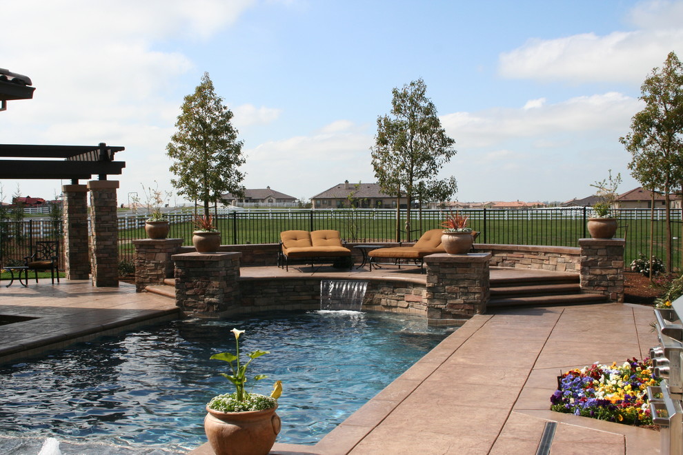 Long View - Contemporary - Pool - Sacramento - by Wells Pools | Houzz