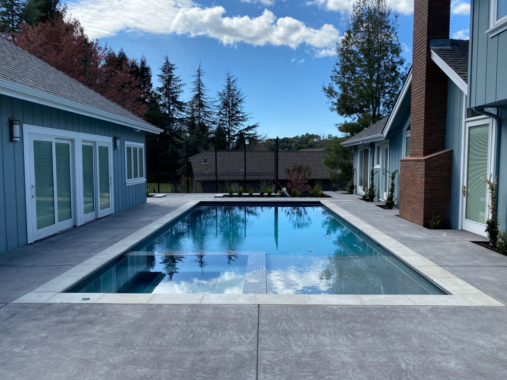 Merrill Dr, Moraga CA. Contemporary Pool San Francisco by