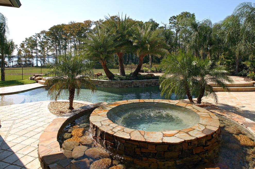 Example of a mountain style pool design in Orlando