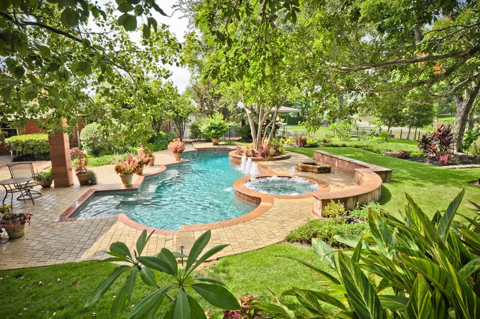 Mirror Lake Designs - Pools - Traditional - Pool - Houston - by Mirror ...