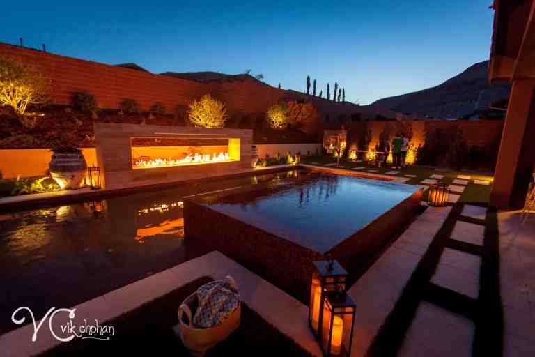 Modelo de casa de la piscina y piscina contemporánea de tamaño medio a medida en patio trasero con adoquines de piedra natural