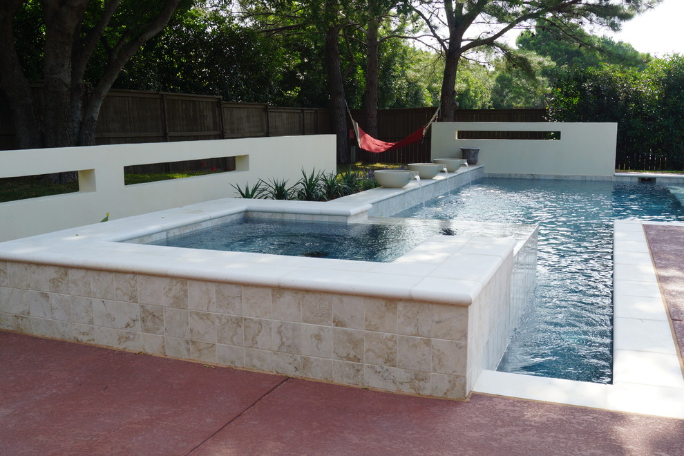 Modern Pool With Outdoor Living Dfw Creative Homes And Renovation Img~a2a1f2d9000a2504 9 1697 1 9aca6ed 