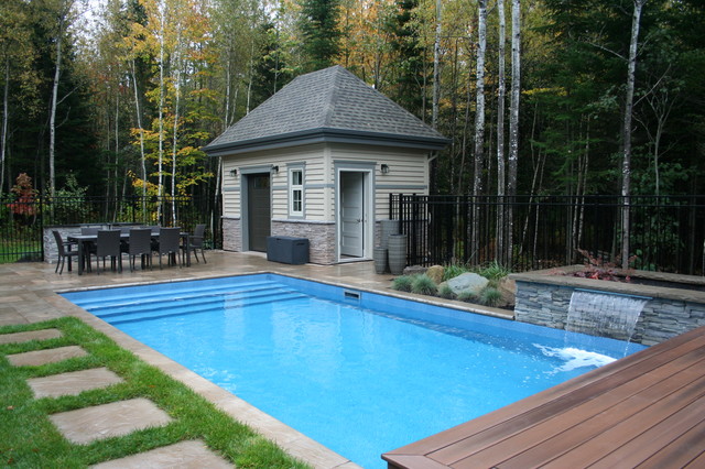 Modern Pool with Raised Planter - Traditional - Swimming Pool & Hot Tub ...