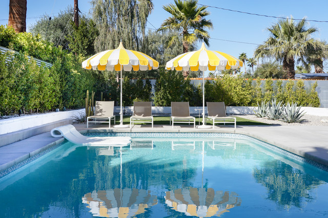 Poolside in Palm Springs – Coco & Blush