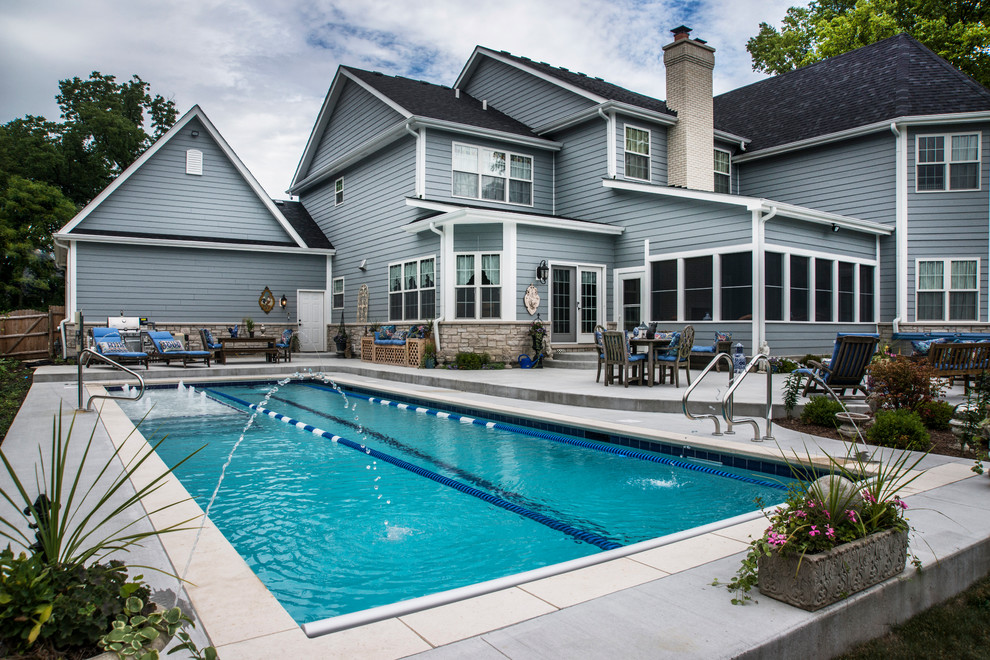 Naperville, IL Lap Pool With Large Sunshelf And Deck Sprays