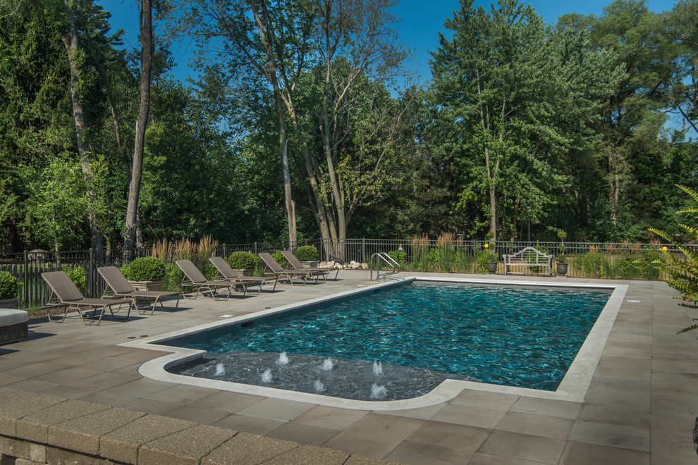 Naperville, IL Swimming Pool With Offset Sunshelf Traditional Pool