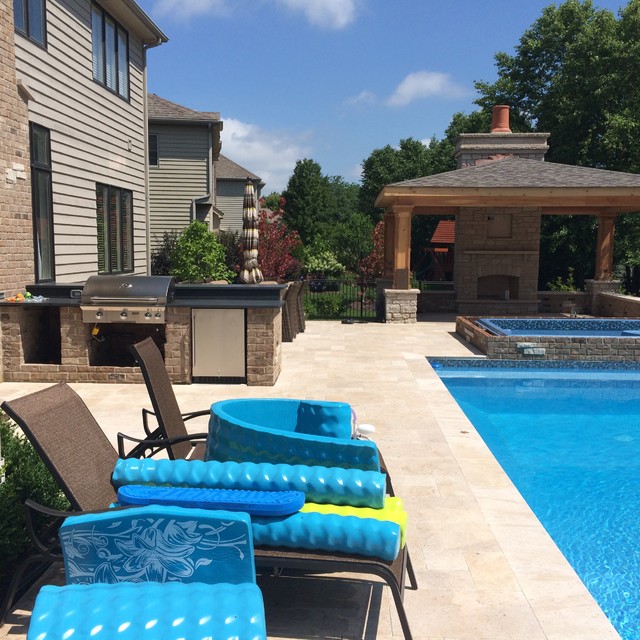 Naperville Pool, Outdoor Kitchen and Pavillion Traditional Pool
